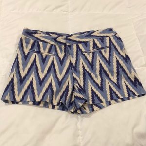 Gap Zig Zag chevron pattern shorts, size 0